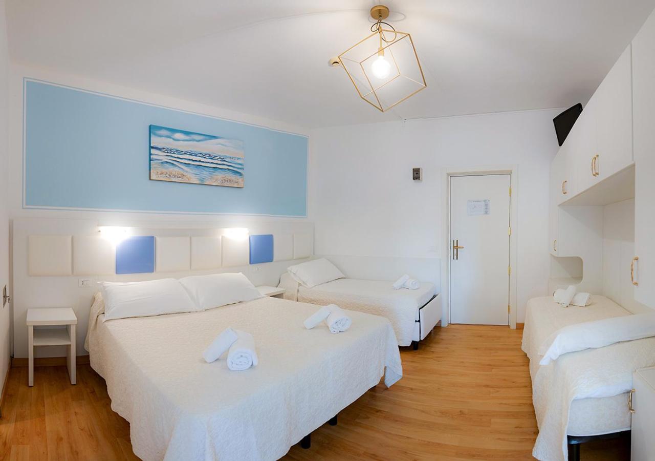 Hotel Gioiosa チェゼナーティコ エクステリア 写真