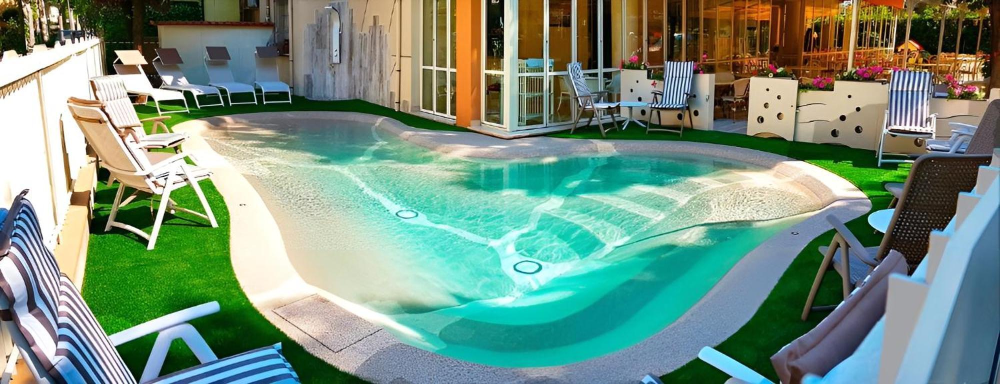 Hotel Gioiosa チェゼナーティコ エクステリア 写真